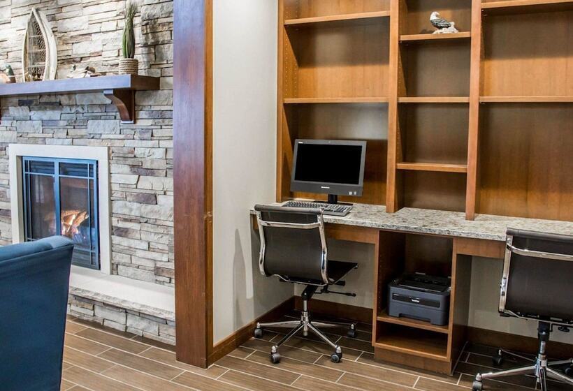 호텔 Comfort Inn & Suites Riverview Near Davenport And I80