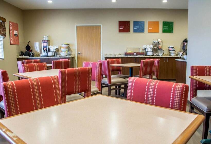 호텔 Comfort Inn & Suites Riverview Near Davenport And I80