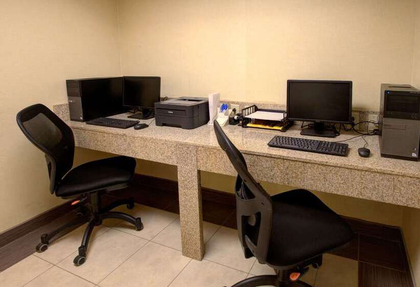 בית מלון כפרי Comfort Inn & Suites Statesville  Mooresville