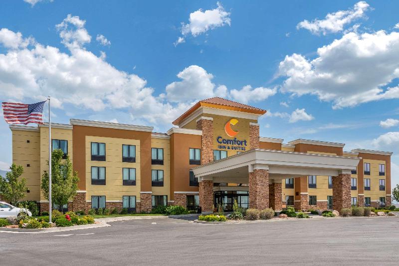 Отель Comfort Inn & Suites Tooelesalt Lake City