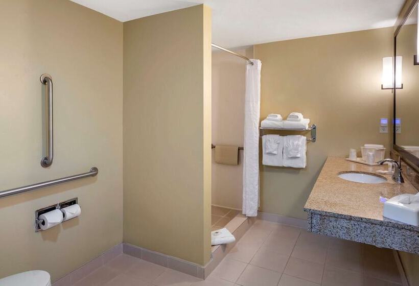 Отель Comfort Inn & Suites Tooelesalt Lake City