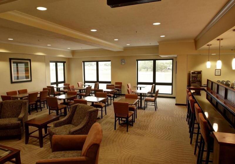 Отель Comfort Inn & Suites Tooelesalt Lake City