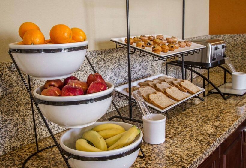 هتل Comfort Inn West Phoenix At 27th Ave And I I0