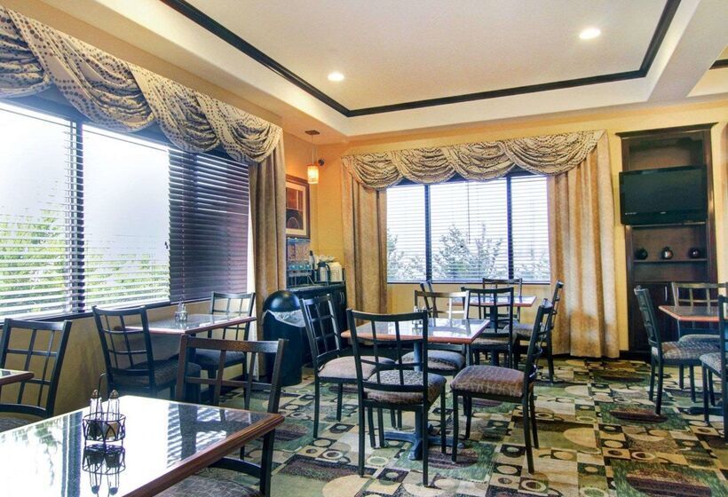 ホテル Comfort Suites Fort Stockton