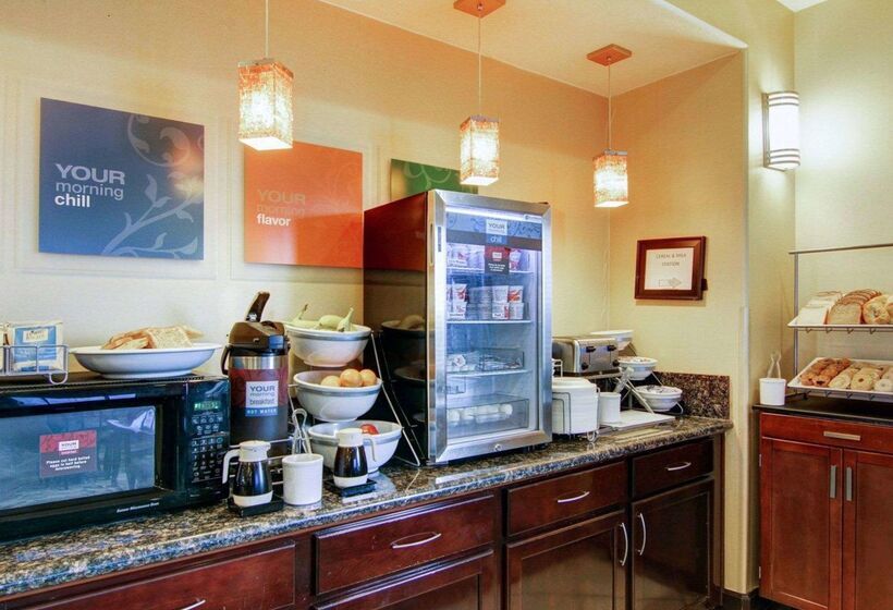 ホテル Comfort Suites Fort Stockton