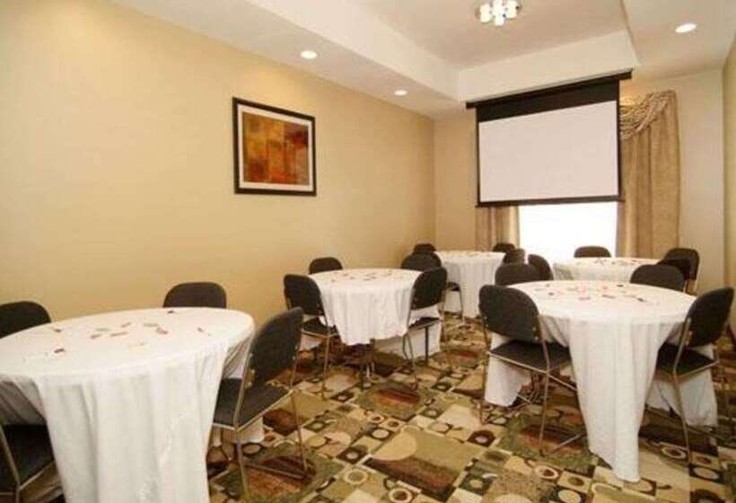 ホテル Comfort Suites Fort Stockton