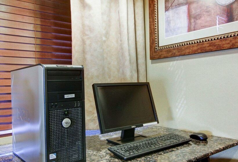 ホテル Comfort Suites Fort Stockton