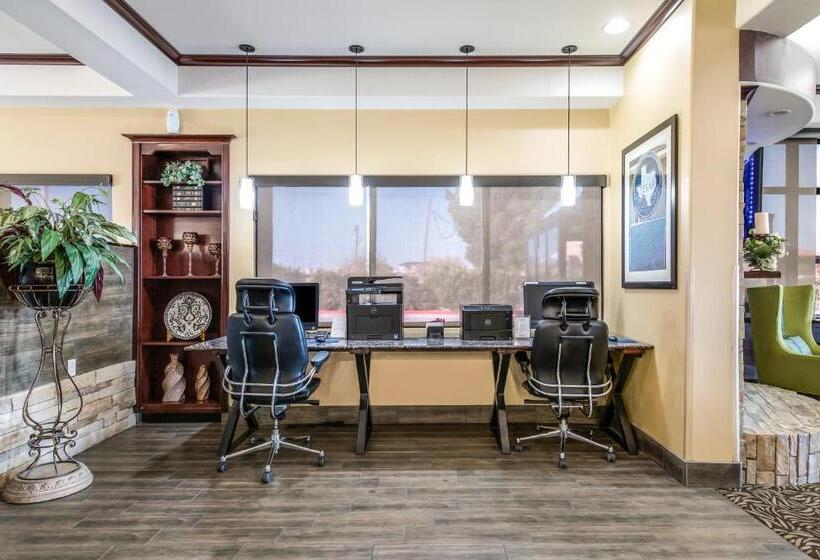 בית מלון כפרי Comfort Suites Fort Stockton