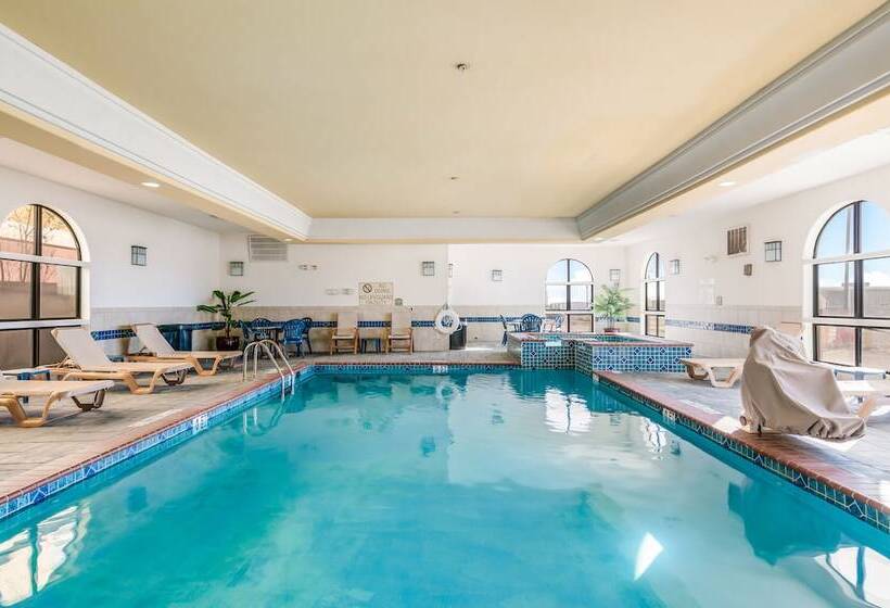 ホテル Comfort Suites Fort Stockton