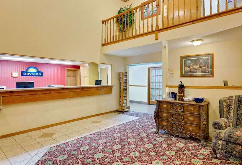 هتل Days Inn By Wyndham North Sioux City