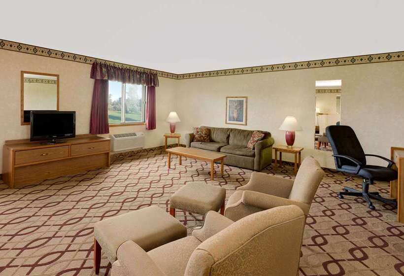 هتل Days Inn By Wyndham North Sioux City
