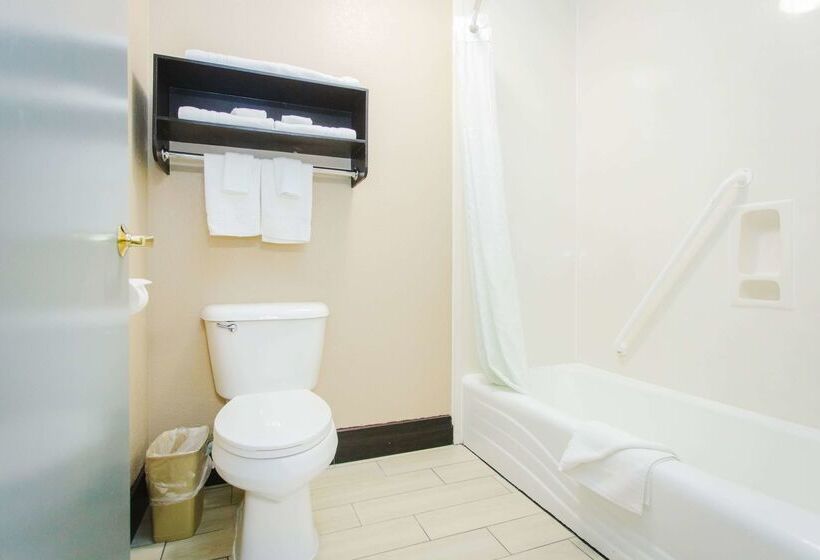 בית מלון כפרי Days Inn By Wyndham Rosenberg