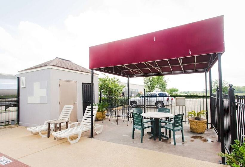 בית מלון כפרי Days Inn By Wyndham Rosenberg