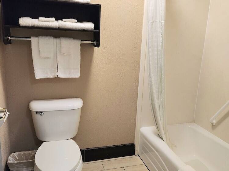 בית מלון כפרי Days Inn By Wyndham Rosenberg