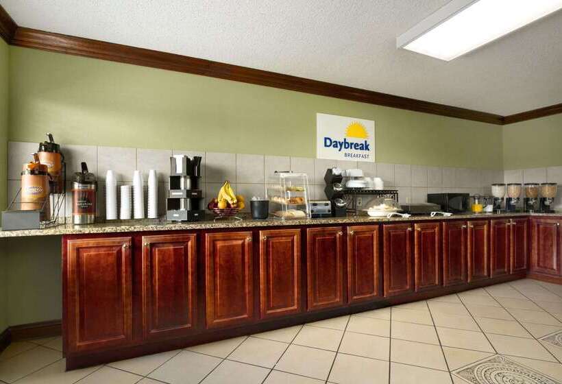 בית מלון כפרי Days Inn By Wyndham Southaven Ms
