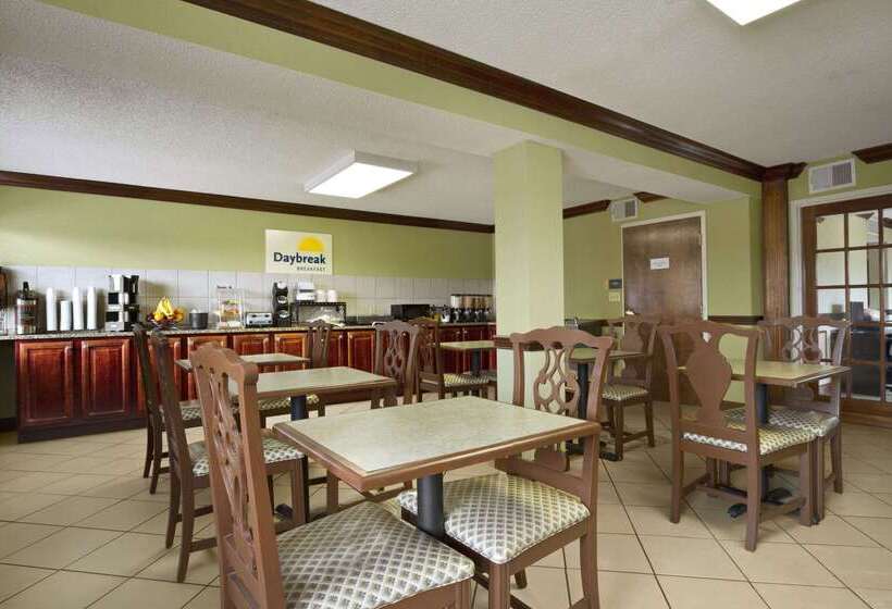 בית מלון כפרי Days Inn By Wyndham Southaven Ms