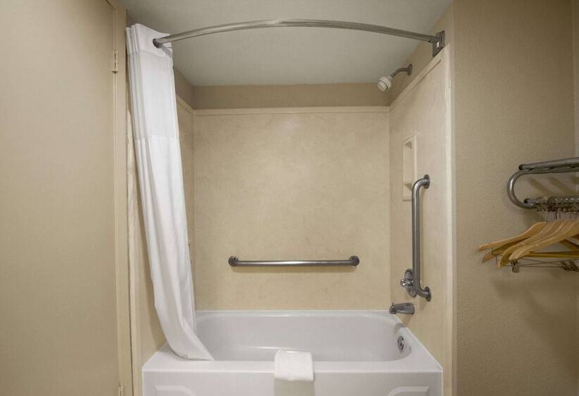 בית מלון כפרי Days Inn By Wyndham Southaven Ms