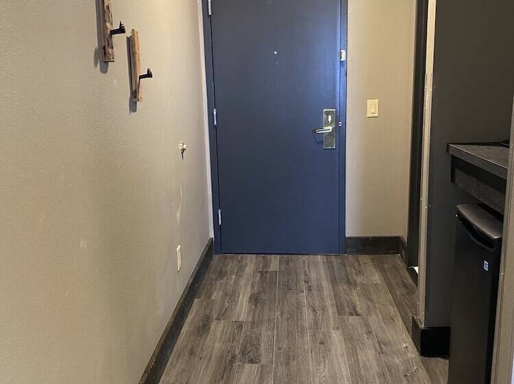 فندق Distill Inn