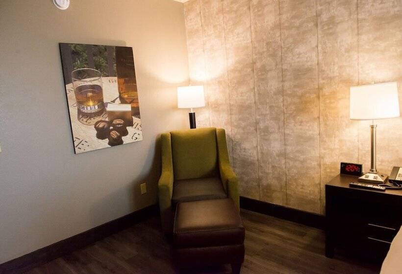 فندق Distill Inn