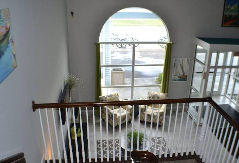 ホテル Dunes Express Inn And Suites