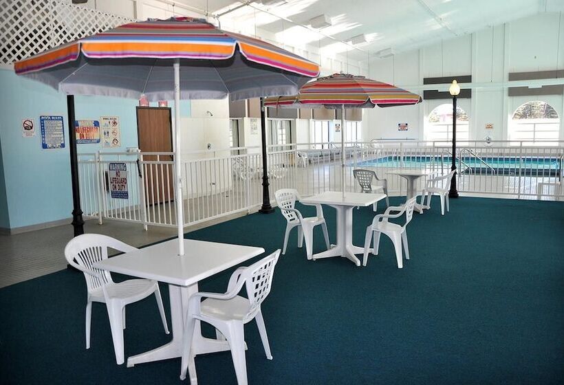 ホテル Dunes Express Inn And Suites