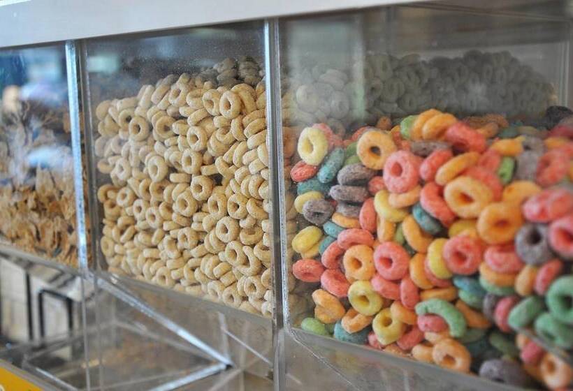 호텔 Dunes Express Inn And Suites