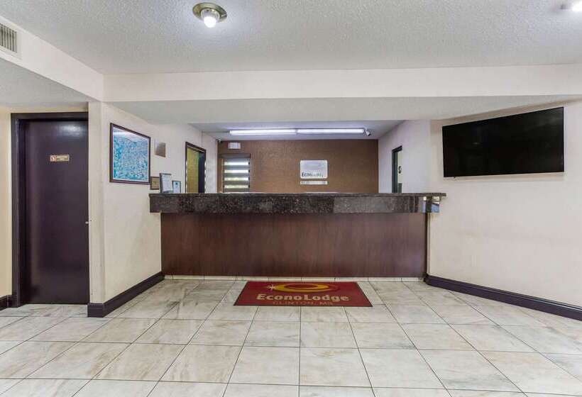 فندق Econo Lodge Clinton