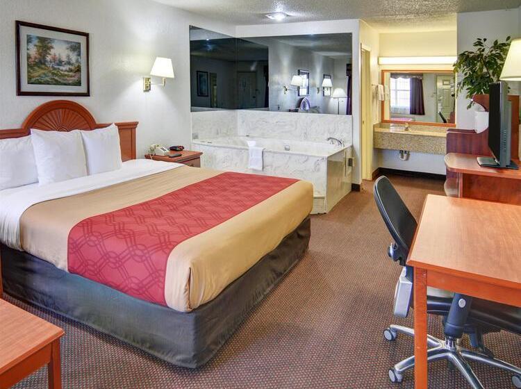 فندق Super 8 By Wyndham Decatur Texas