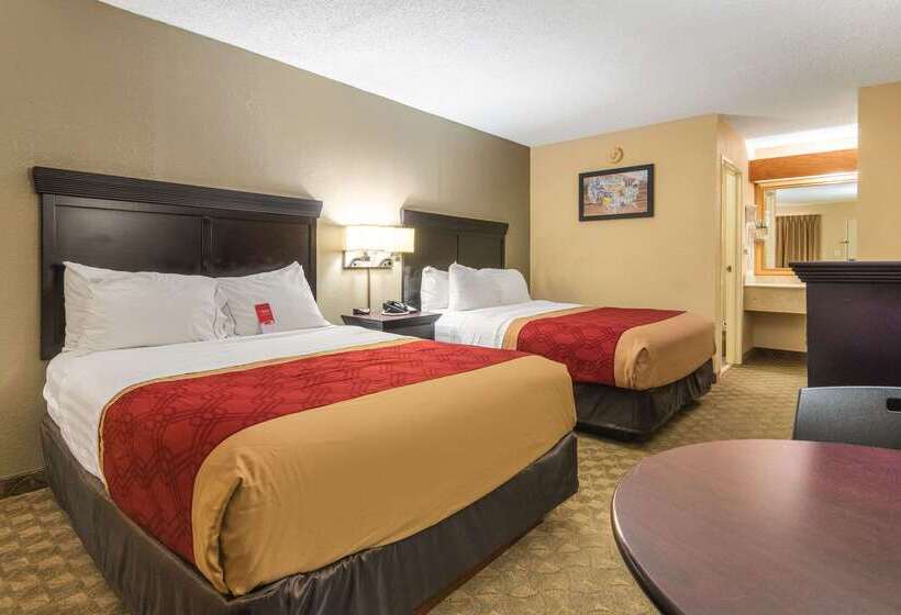 בית מלון כפרי Econo Lodge Hillsboro I 35