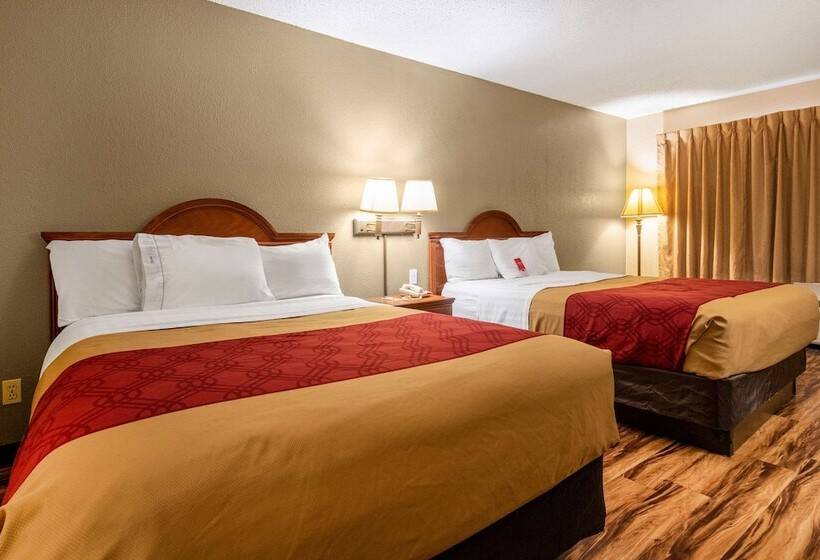 בית מלון כפרי Econo Lodge Hillsboro I 35