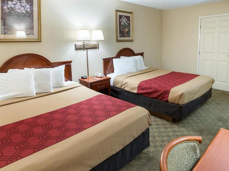 בית מלון כפרי Econo Lodge Hillsboro I 35