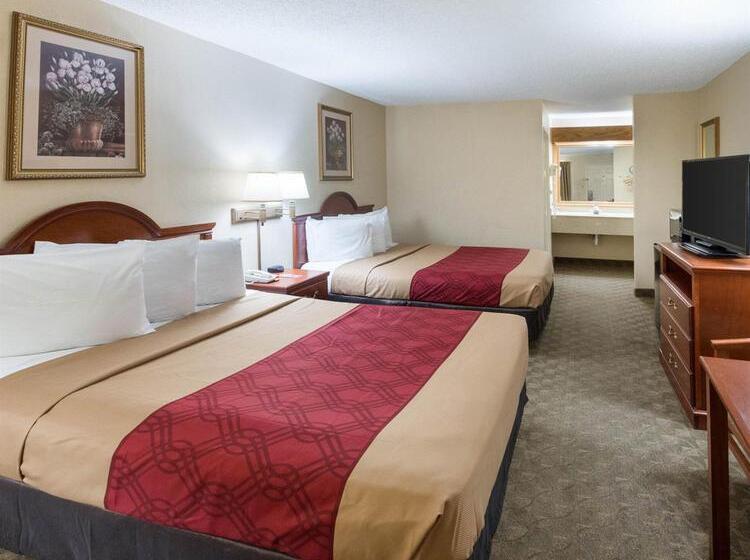 בית מלון כפרי Econo Lodge Hillsboro I 35