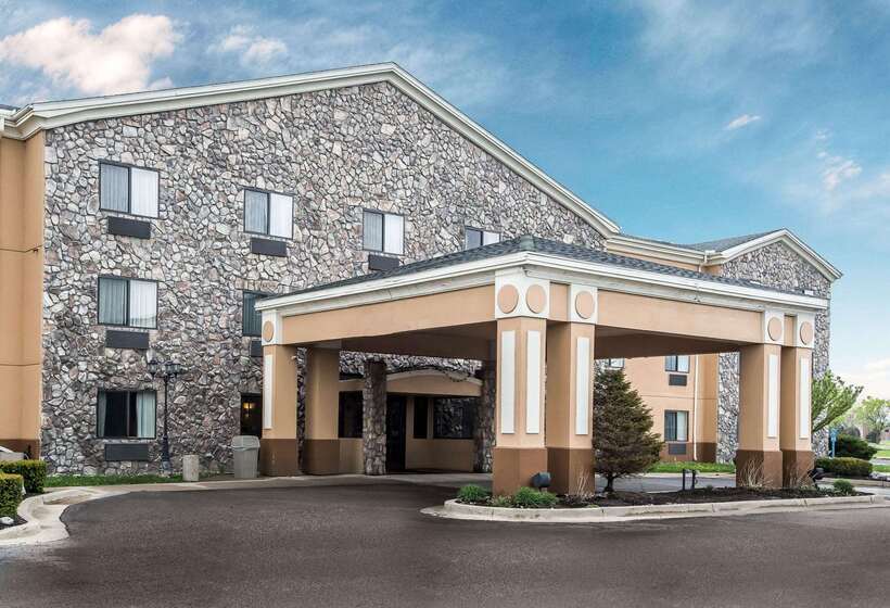 فندق Econo Lodge Inn & Suites Monroe