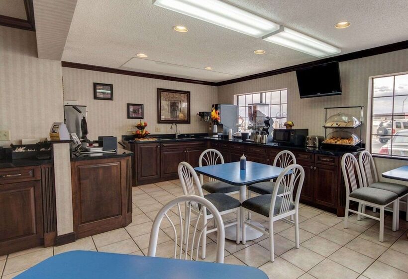 酒店 Econo Lodge Inn & Suites