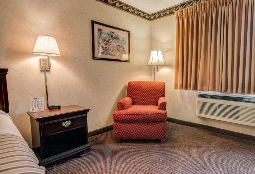 酒店 Econo Lodge Inn & Suites