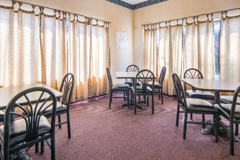 호텔 Econo Lodge Inn & Suites Sweetwater I 20