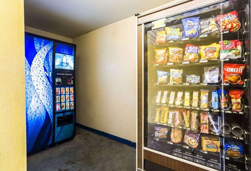 فندق Econo Lodge