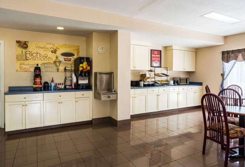 فندق Econo Lodge