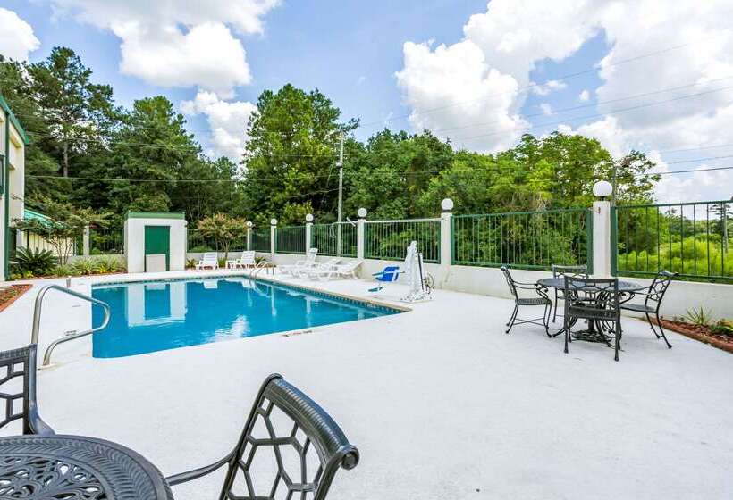 فندق Econo Lodge