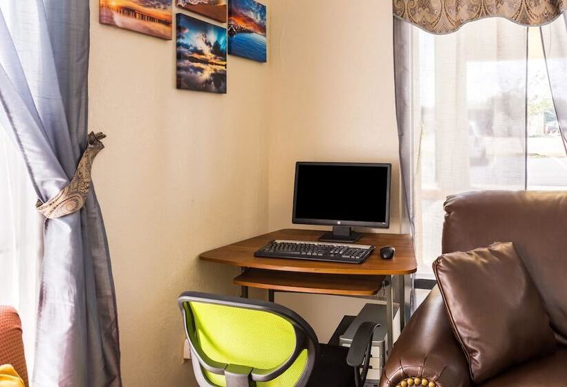 فندق Econo Lodge