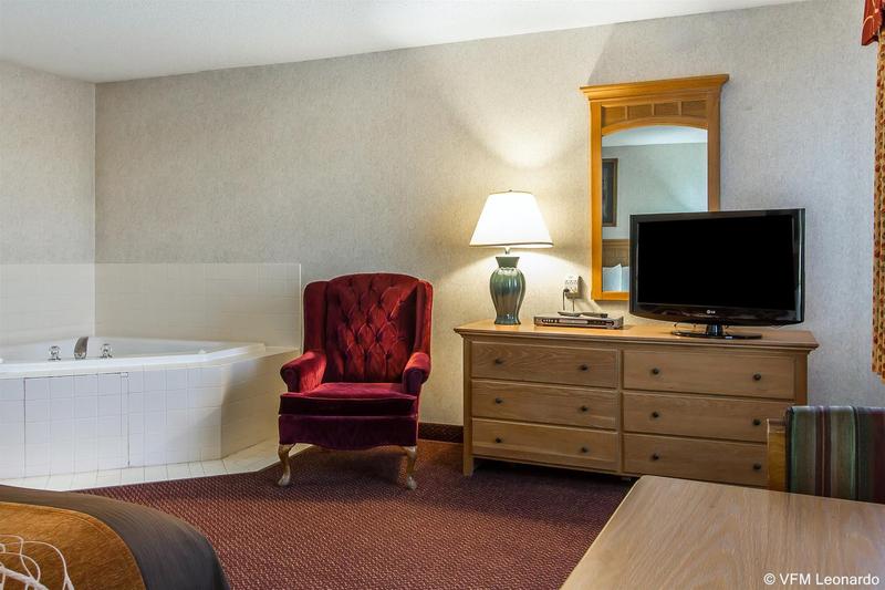 ホテル Everspring Inn & Suites