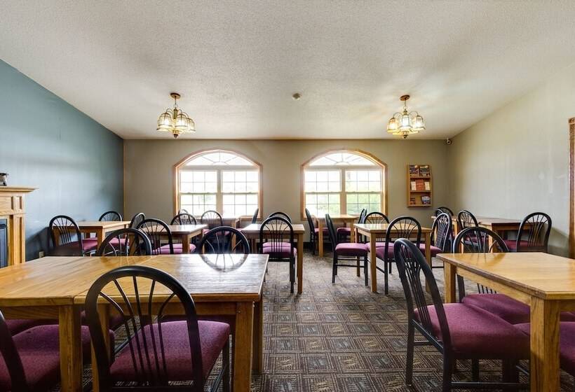 酒店 Fireside Inn And Suites