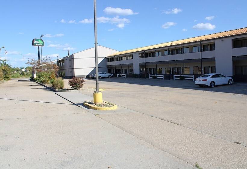 فندق Greenlight Inn & Suites