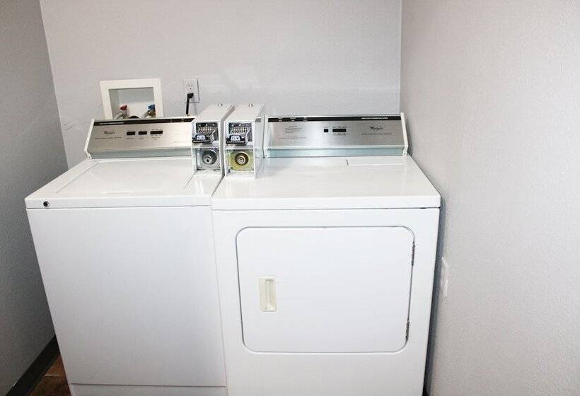 فندق Greenlight Inn & Suites