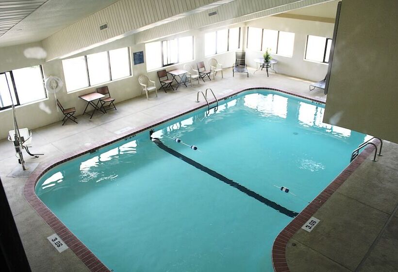 فندق Greenlight Inn & Suites