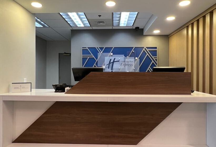 ホテル Holiday Inn Express Harrisburg Ne, An Ihg