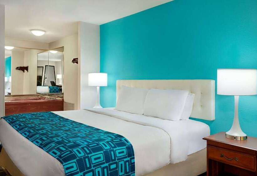 هتل Howard Johnson By Wyndham Chattanooga Lookout Mountain I 24