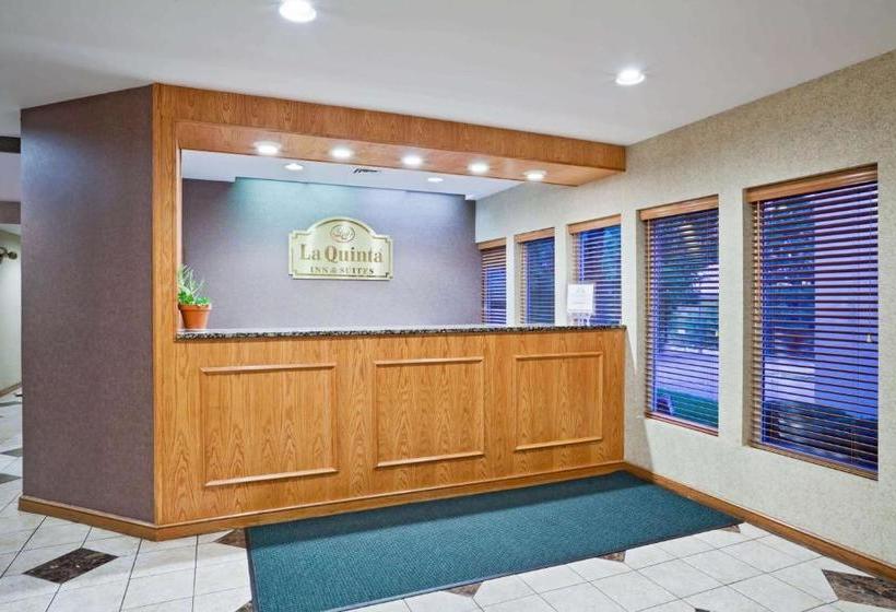 ホテル La Quinta By Wyndham Overland Park