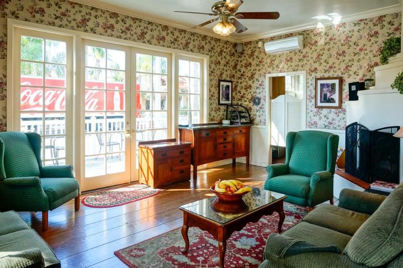 فندق Lavender Inn By The Sea