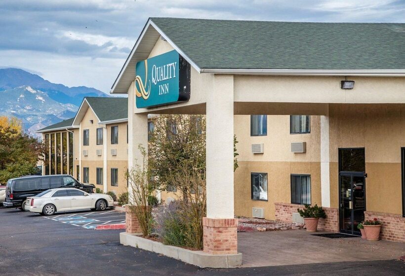 Отель Quality Inn Airport